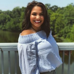 Meet your Posher, Kelsie